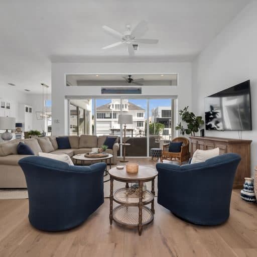 Finished home in Bayview, Naples. Light oak, water-side rooms.