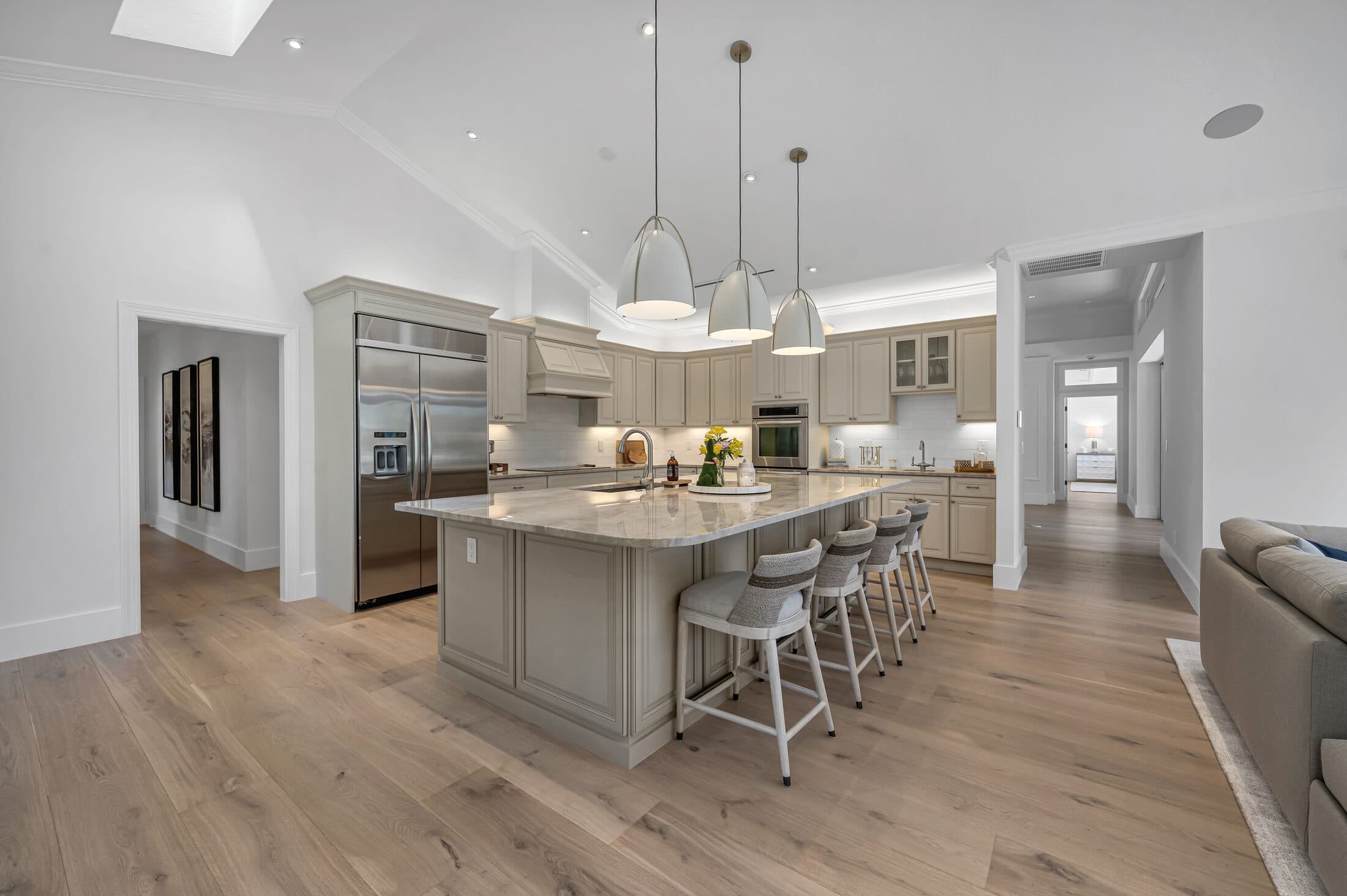 Breakfast bar off the kitchen